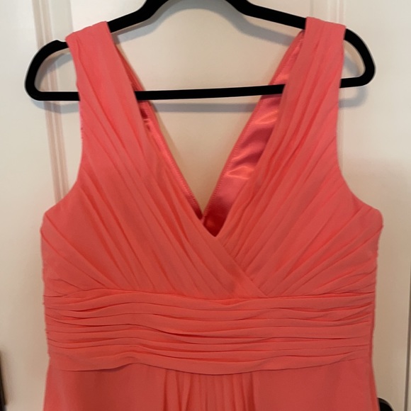 Pink party dress - Picture 4 of 7